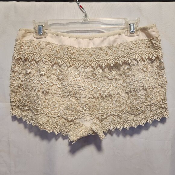 San Souci Cream‎ Shorts Women's L Scalloped Layered Lace Crochet Side Zip Boho - Picture 6 of 6